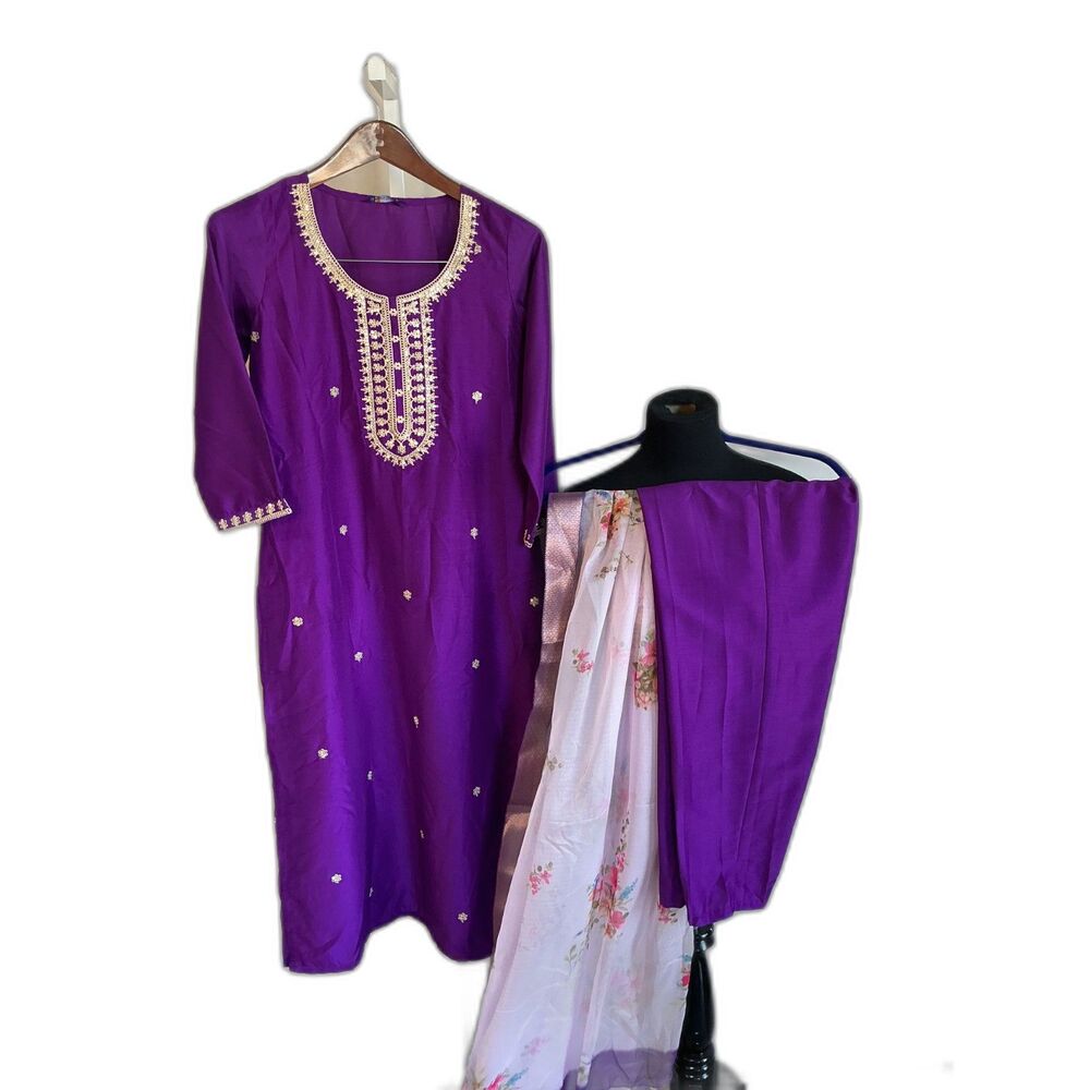 Women's Indian Traditional Embroided Straight Kurta Set, Pant, and Scarf,Small